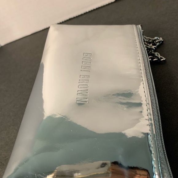 Bobby Brown wristlet sunglasses case with mirror - Picture 11 of 12